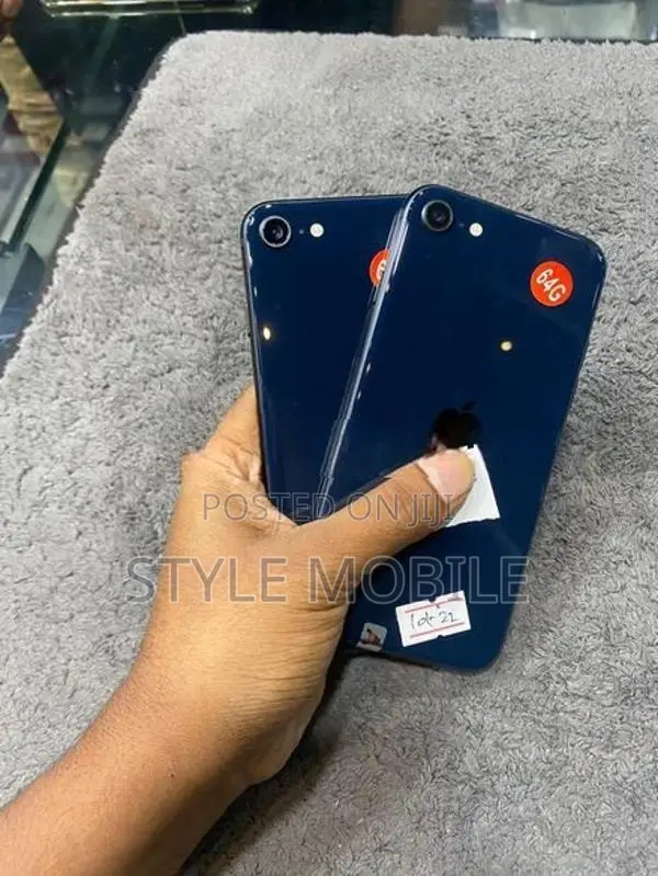 Apple iPhone SE 3 256GB (Used)