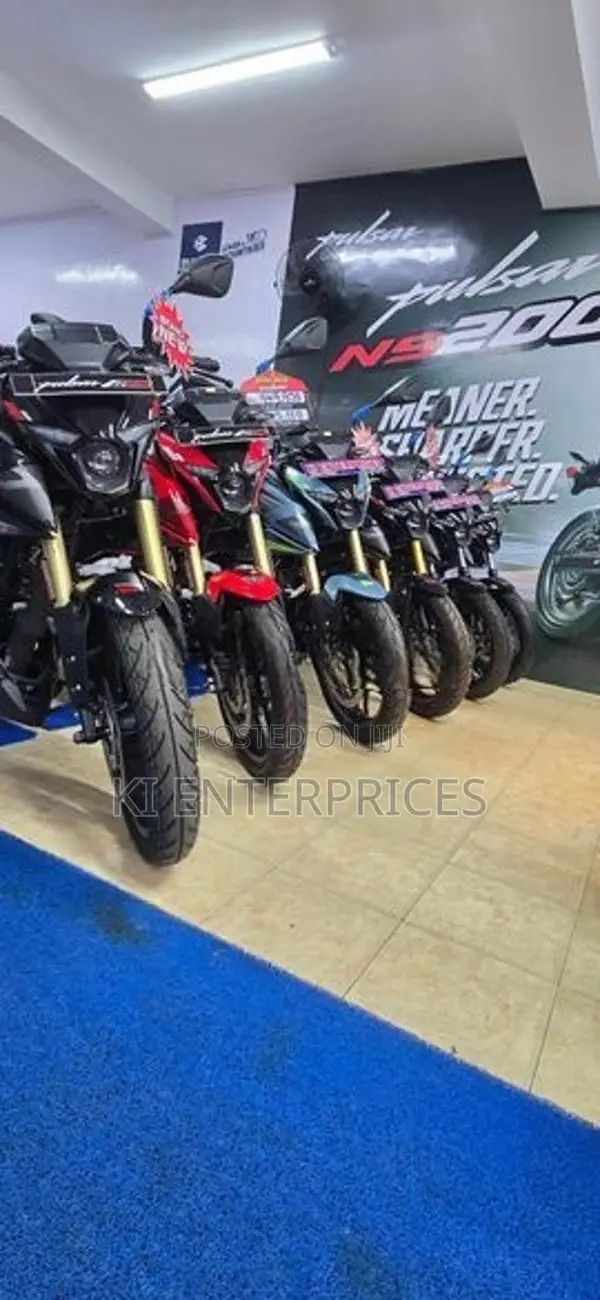 Bajaj Pulsar N160 Premium 2026
