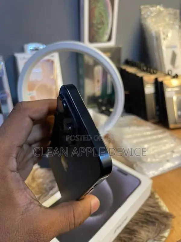 Apple iPhone 15 Pro 128GB (Used)