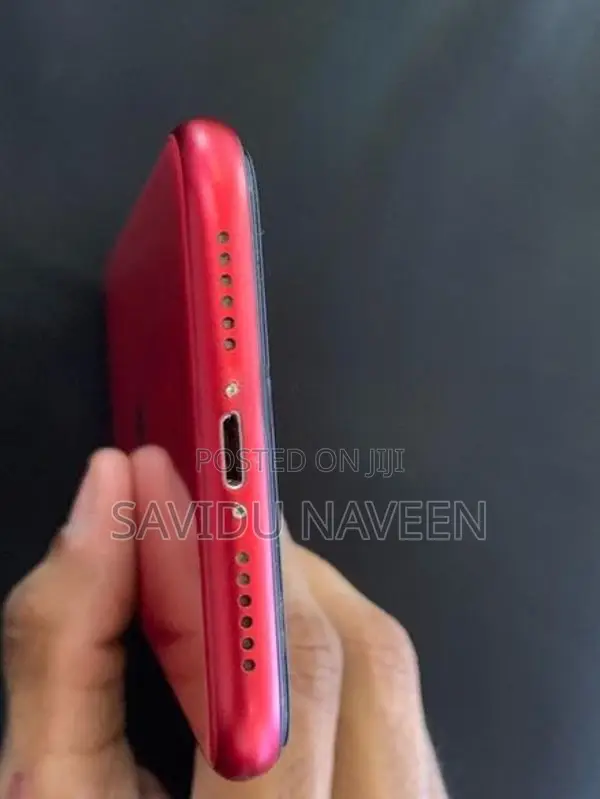 Apple iPhone 11 (Used)
