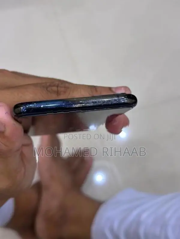 Apple iPhone 11 Pro Max (Used)