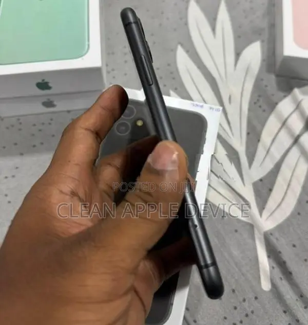 Apple iPhone 11 128GB Full Set (Used)