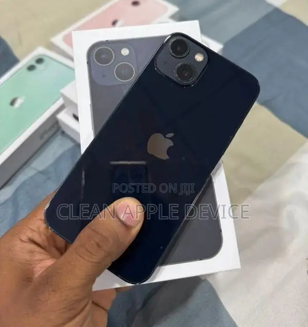 Apple iPhone 13 256GB Full Set (Used)