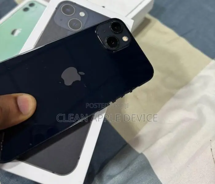 Apple iPhone 13 256GB Full Set (Used)