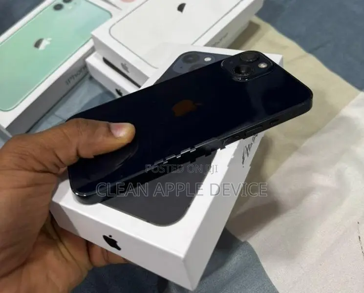 Apple iPhone 13 256GB Full Set (Used)
