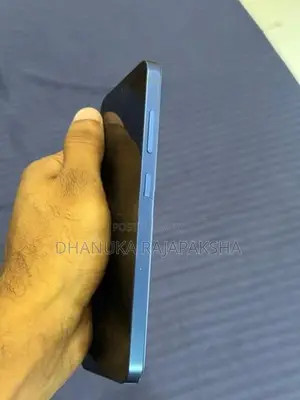 Samsung Galaxy S25 (Used)