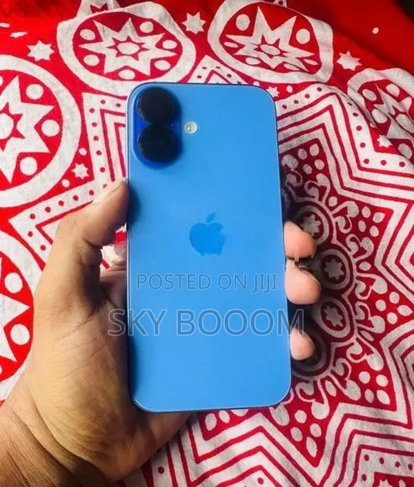 Apple iPhone 16 (Used)
