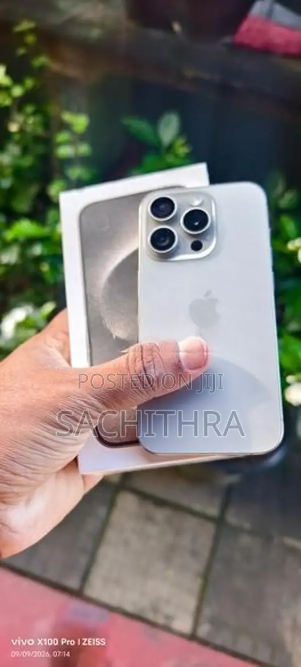 Apple iPhone 15 Pro 256GB (Used)