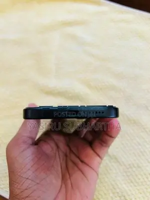 Apple iPhone 16 (Used)