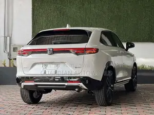 Honda Vezel 2025