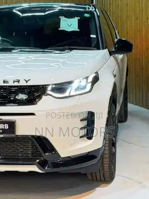 Land Rover Discovery Sport 2024