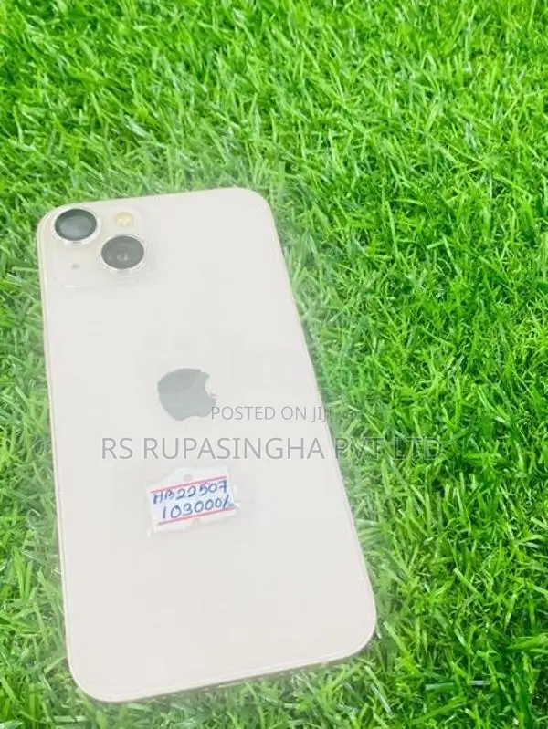 Apple iPhone 13 (Used)