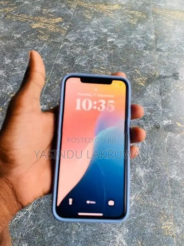 Apple iPhone XS (Used)