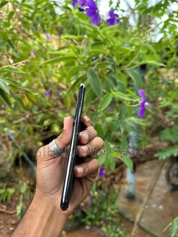 Apple iPhone 11 Pro Max (Used)