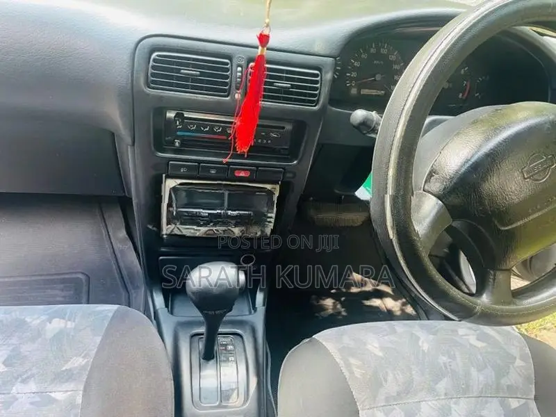 Nissan Wingroad 1998