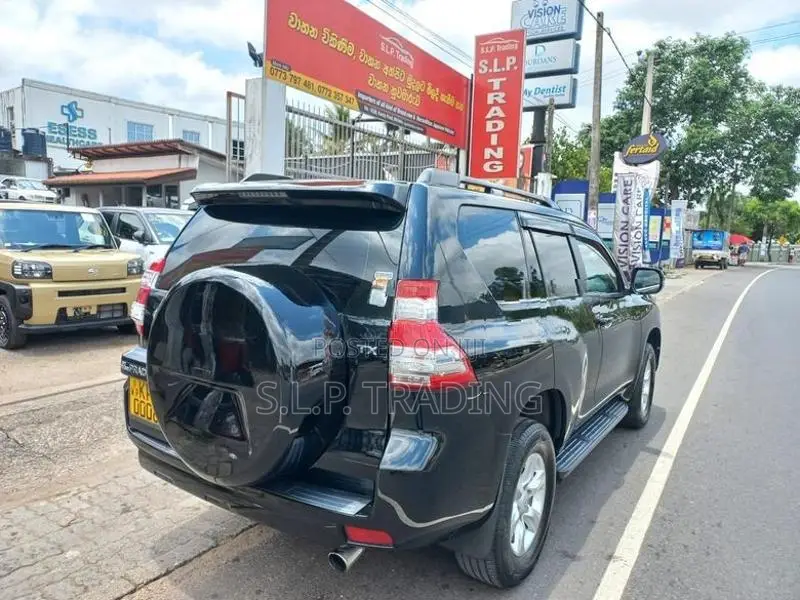 Toyota Land Cruiser Prado 150 DIESEL MAN 2011