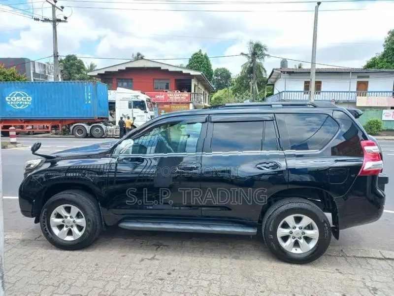 Toyota Land Cruiser Prado 150 DIESEL MAN 2011
