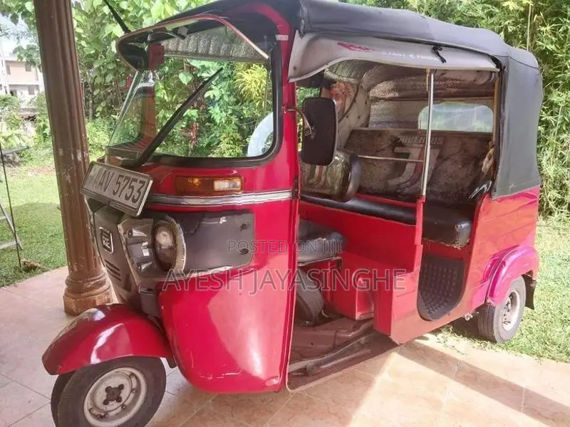 Bajaj RE 2014