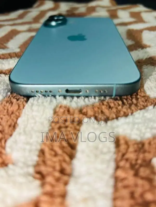 Apple iPhone 16 (Used)