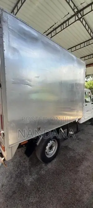 Mahindra Bolero Body