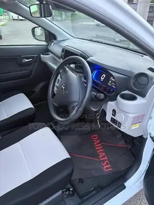 Daihatsu Mira E:S SA3 X 2025