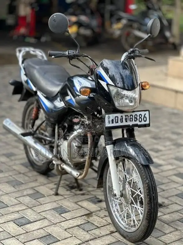 Bajaj CT100 2013