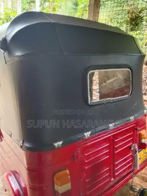 Bajaj RE 2004