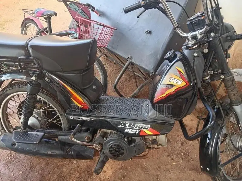 TVS XL 100 2025