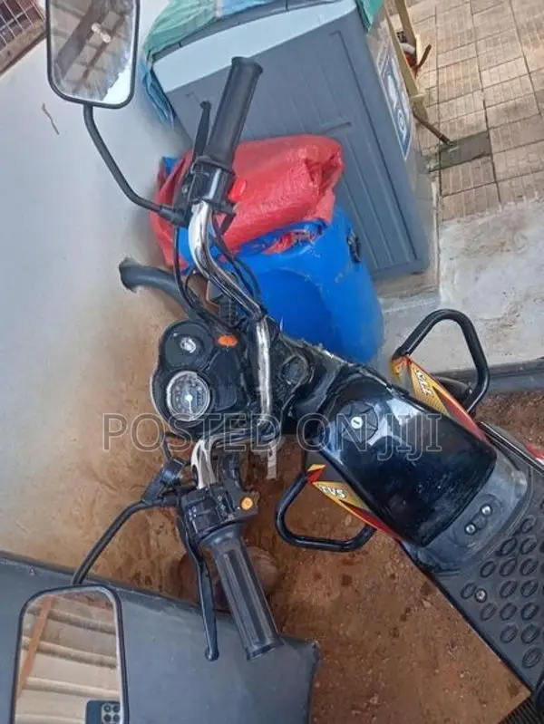 TVS XL 100 2025