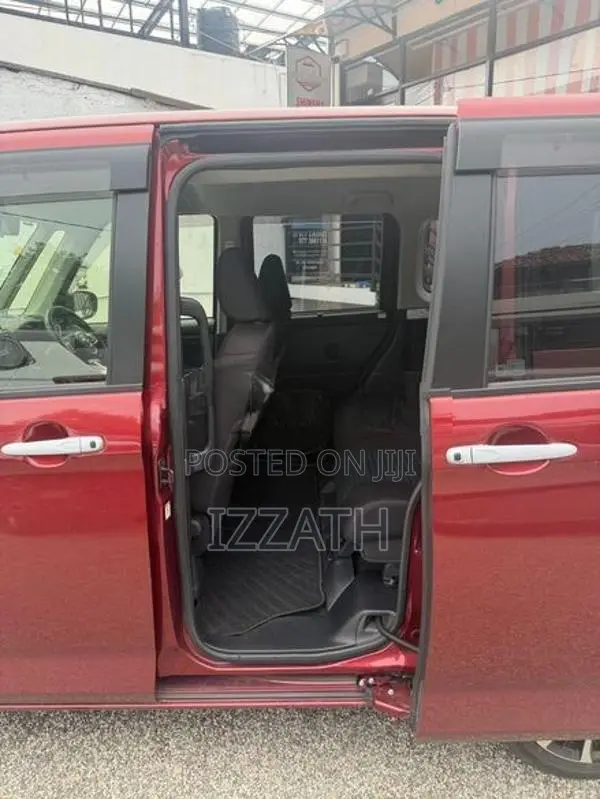 Toyota Roomy 2023