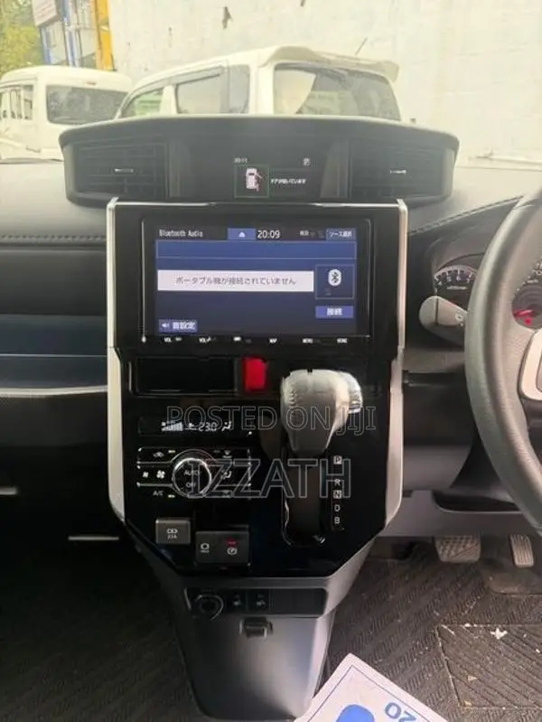 Toyota Roomy 2023
