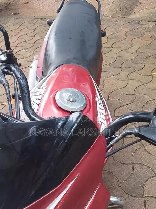 TVS Metro 2015