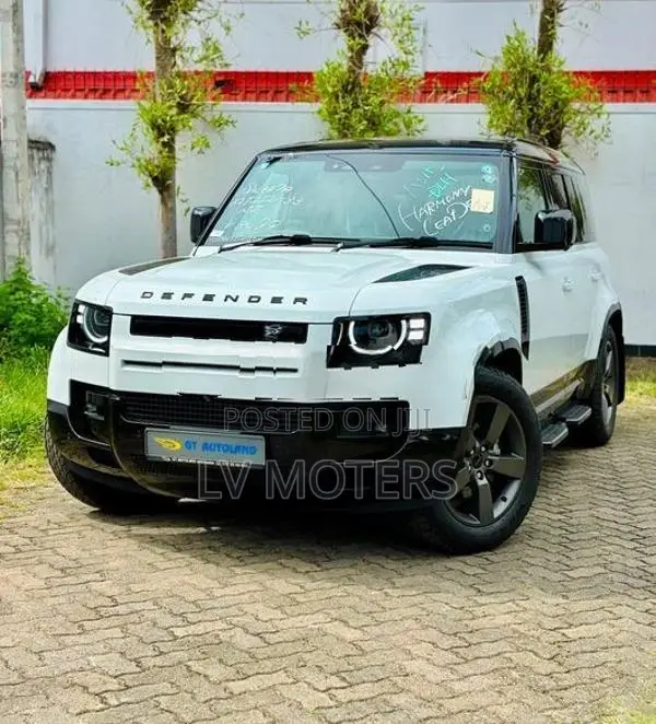 Land Rover Defender X-Dynamic 7 Seater 2026
