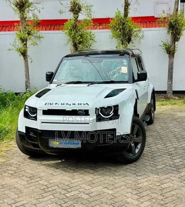 Land Rover Defender X-Dynamic 7 Seater 2026