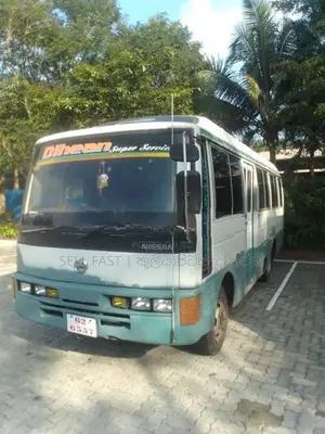 Nissan Civilian 1988