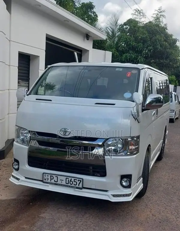 Toyota Hiace KDH 2016