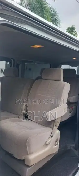 Toyota Hiace KDH 2016
