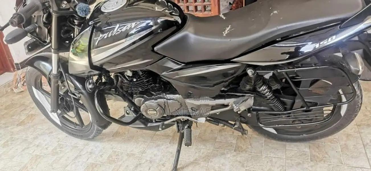 Bajaj Pulsar 150 2018