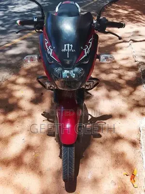 Bajaj Pulsar 180 2009