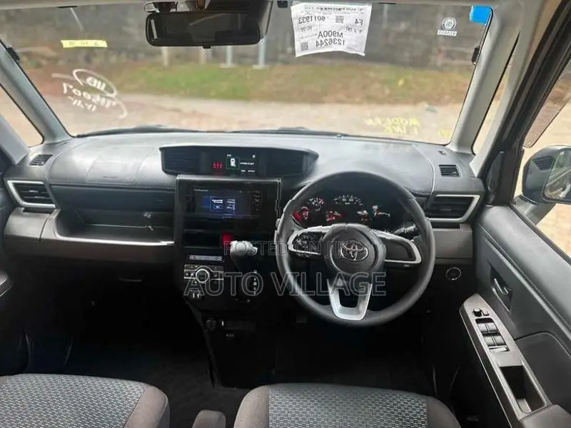 Toyota Roomy Custom G Turbo 2025