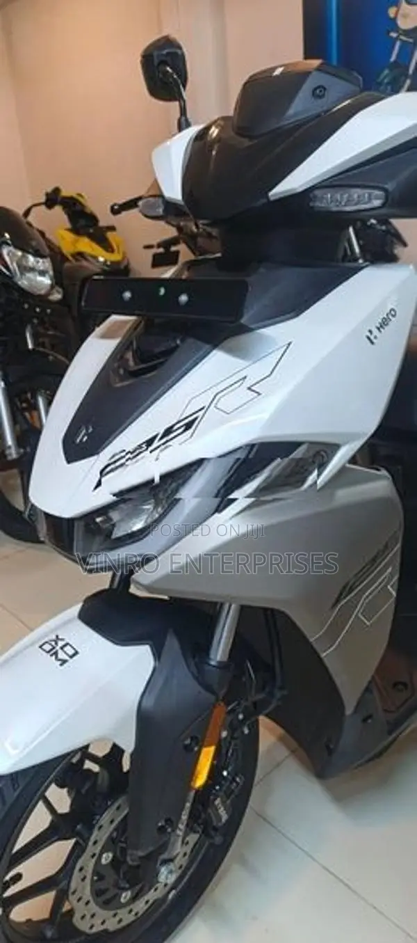 Hero XOOM 125R 2026
