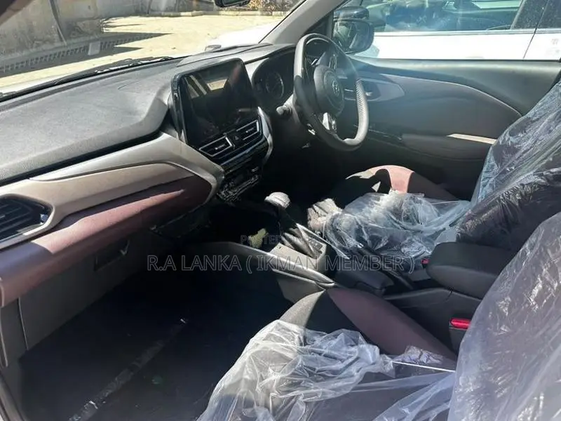Toyota Taisor V GRADE 2026DualTone 2026