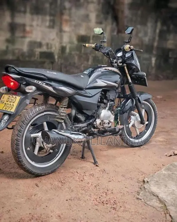 Bajaj Platina 100 ES 2018