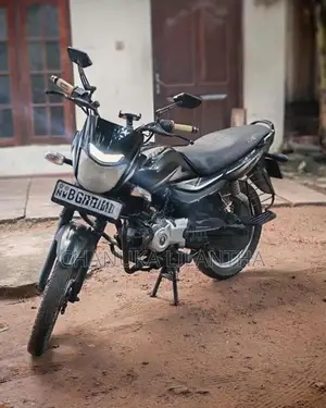 Bajaj Platina 100 ES 2018