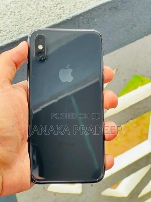 Apple iPhone XS (Used)