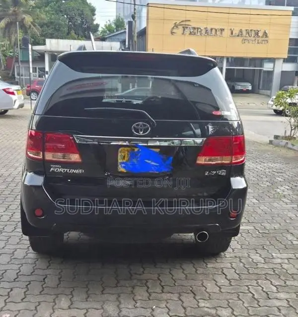 Toyota Fortuner 2006