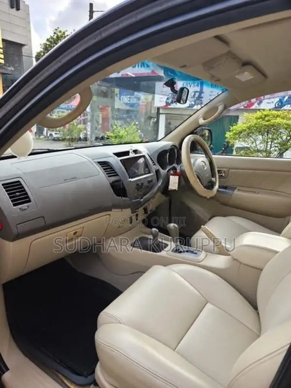 Toyota Fortuner 2006