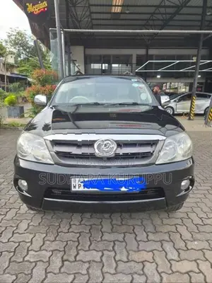 Toyota Fortuner 2006