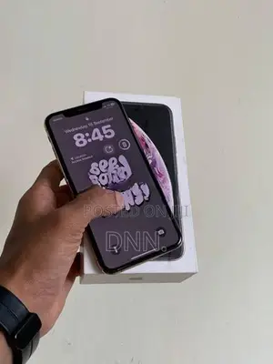 Apple iPhone XS (Used)