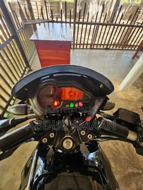 Bajaj Pulsar 150 2017